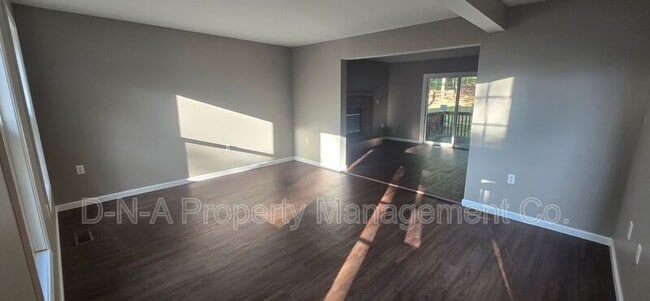 Photo - 412 Lakeside Dr