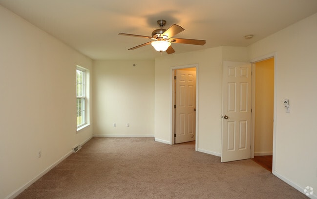 The Ridgeview Townhomes & The Crossings