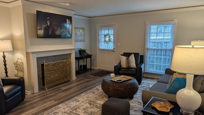 Photo - 10615 Sycamore Trail