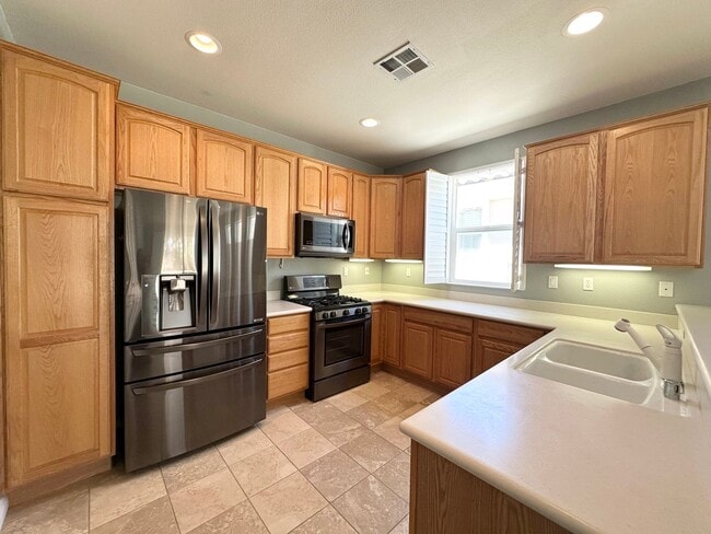 Photo - AVAILABLE NOW!! 2 Bedroom 2 Bathroom Home in 55+ Community in BEAUMONT!