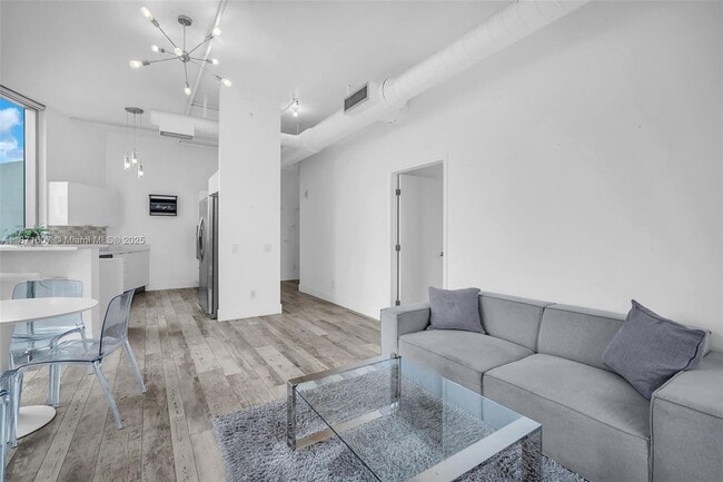 Photo - 3029 NE 188th St Unidad 725