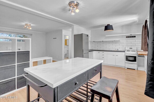 821 North 3rd St Unit 9