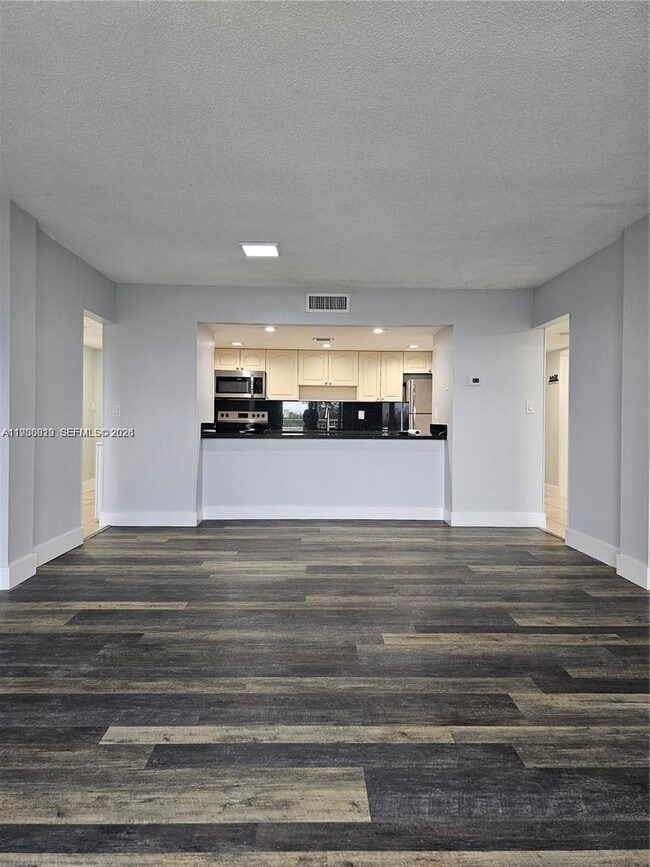 Photo - 6930 Miami Gardens Dr Unit 1-412