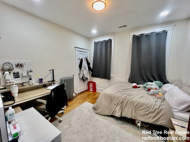 Photo - 16 Copenger St Unit 2