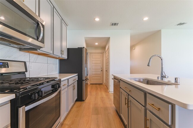 Photo - 14507 Sweetwater Dr
