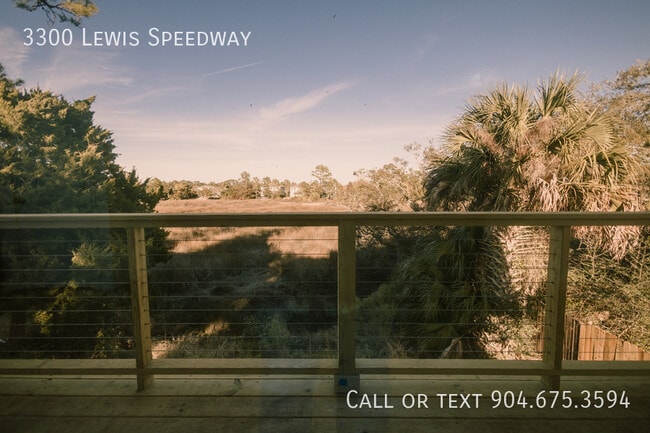 Photo - 3300 Lewis Speedway