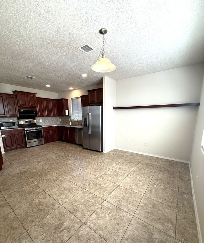 Photo - 966 Verdinal Ln