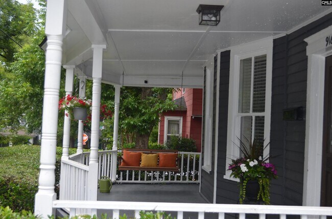 Photo - 916 Chester St