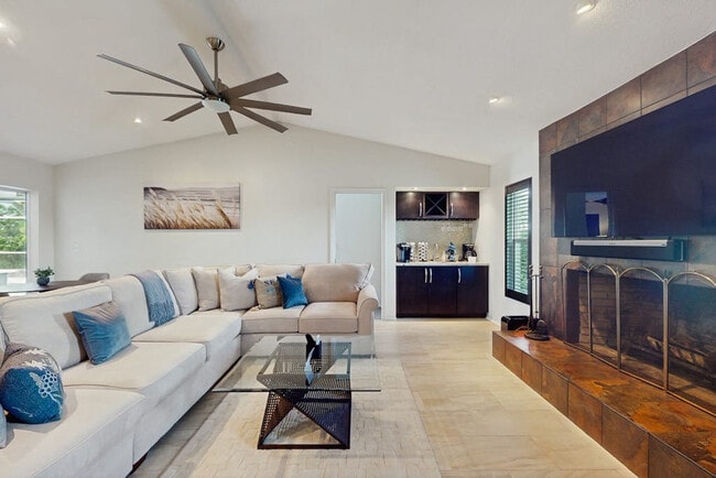 Photo - 5111 Canterbury Dr Unit SI ID1591454P