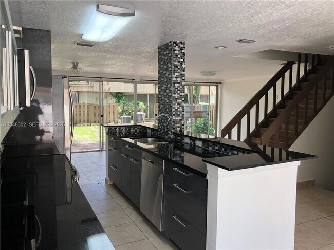 836 NW 82nd Ave