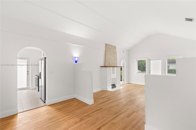 Photo - 1222 Genoa St