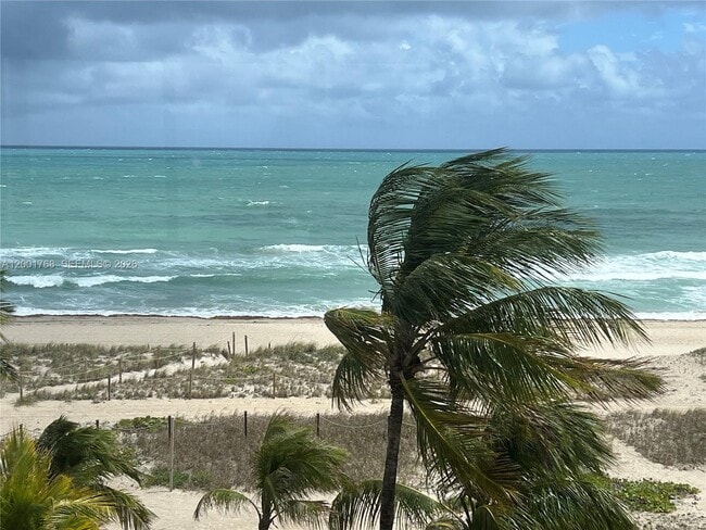 Building Photo - 710 N Ocean Blvd Unit 408