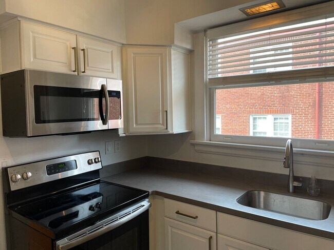 Photo - 3406 Erie Ave Unit #2