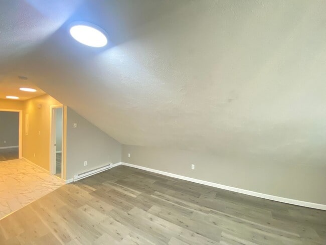 Photo - 7 Commercial St Unidad F