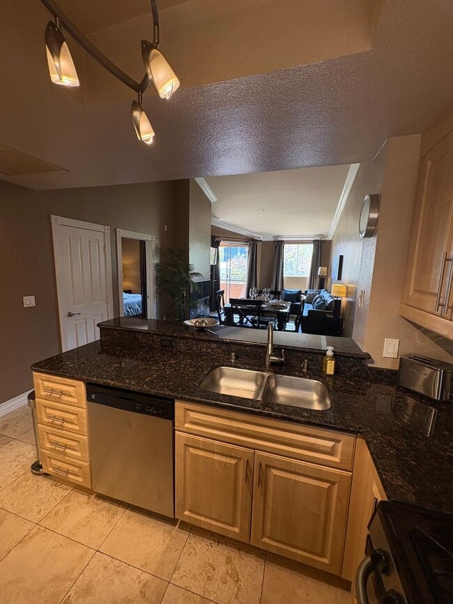 Photo - 220 E Flamingo Rd