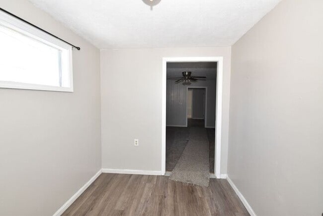 Photo - Mishawaka North-east 2 bedroom and 1 bath home on a large lot