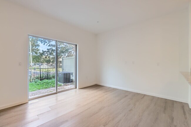 Photo - 1217 Southstation Pl