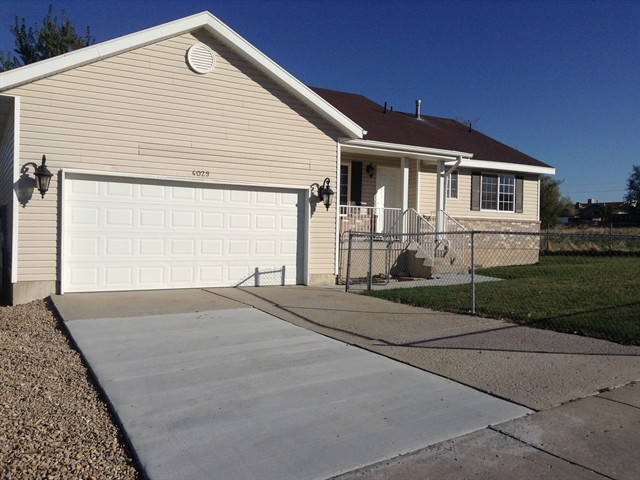 Photo - 4029 S 7200 W House