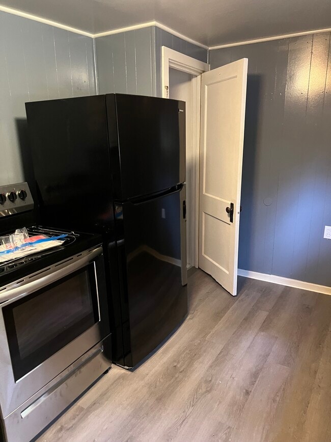 Photo - 2863 Licking Rd