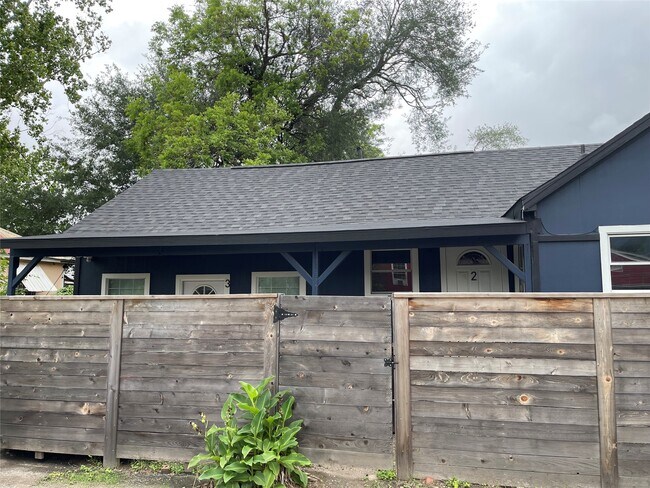 Building Photo - 6701 Eagle Pass St