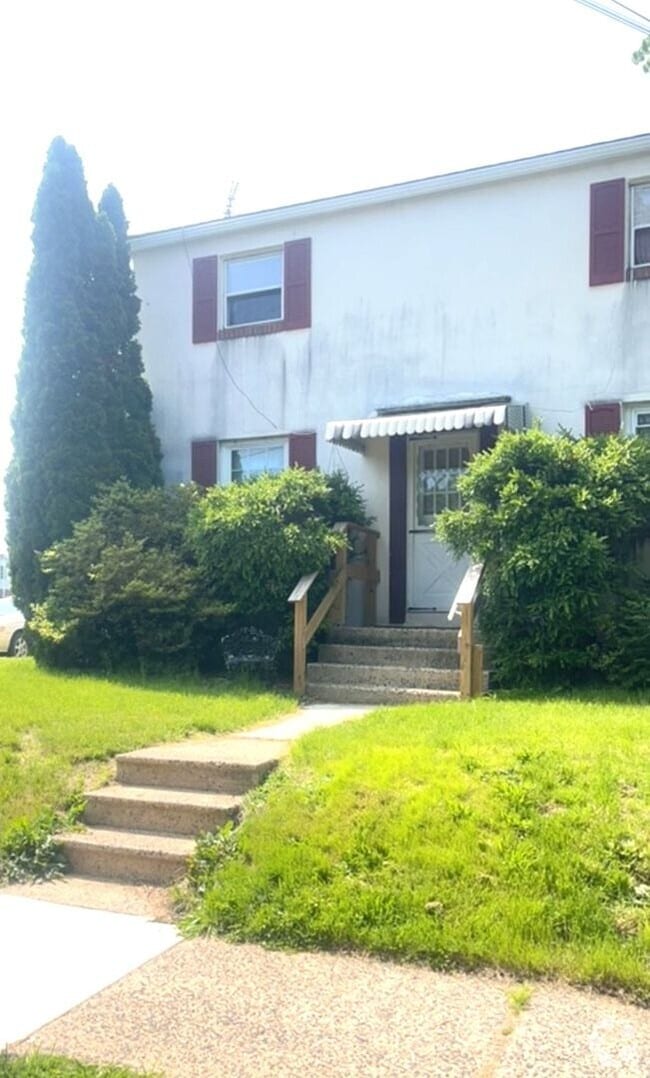 Building Photo - 125 Lemon St Unit 1 Rental