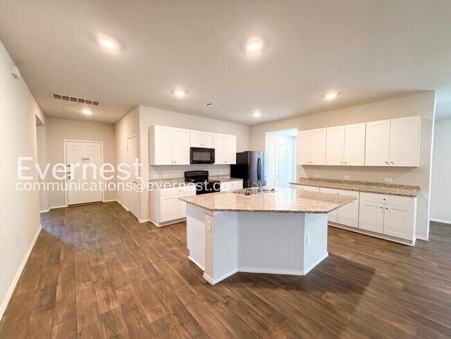 Photo - 6025 Montrelia Dr