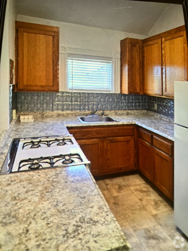 Building Photo - 190 Lubeck Rd Rental