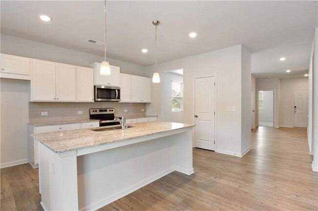 Photo - 19 Springwood Ln