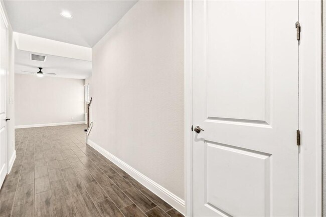 Photo - 221 Bent Crk Ln