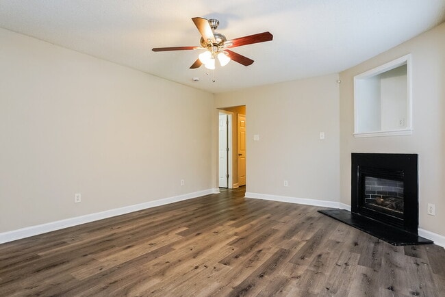 Photo - 5640 Tealbrook Dr