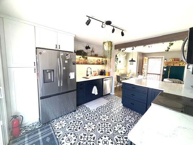 Photo - 6174 Otis St