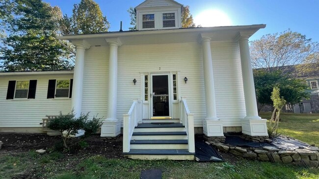 Photo - 2 Emerson Ln
