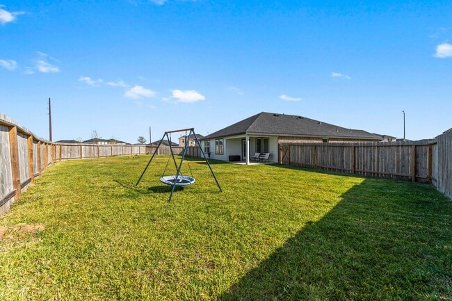 Photo - 1007 Cotswold Ct