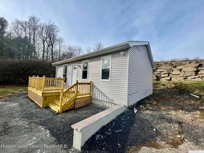 Photo - 555 Green Lake Rd