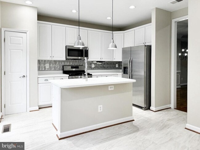 Photo - 8860 Mansion View Ct