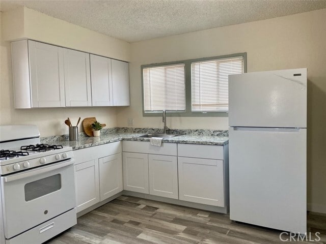 Photo - 118 E Gardena Blvd