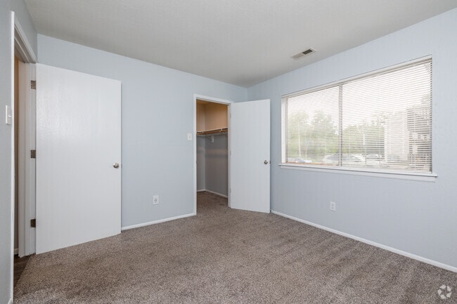 3BR, 2BA - 1250 SF - 3rd Bedroom