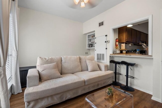 Photo - 3000 Guadalupe St Unit 110