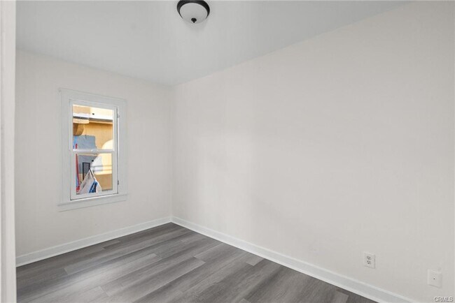 Photo - 5601 Fishburn Ave Unidad 1/4