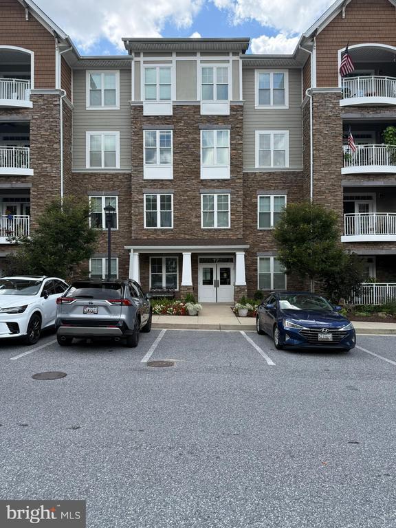 Building Photo - 17 Clay Lodge Ln Unit 404