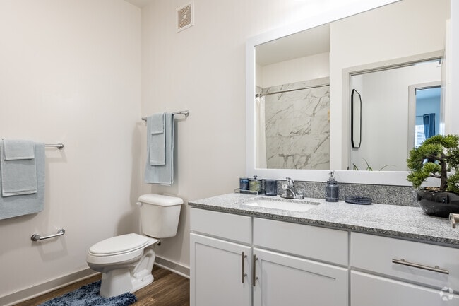 1BR, 1BA - 756SF