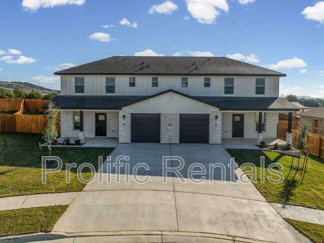 Photo - 106 Logan Ct