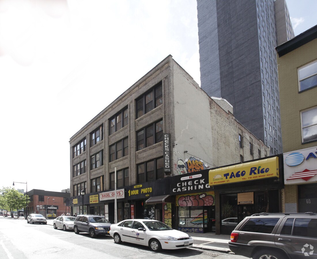 Photo - 100 Willoughby St