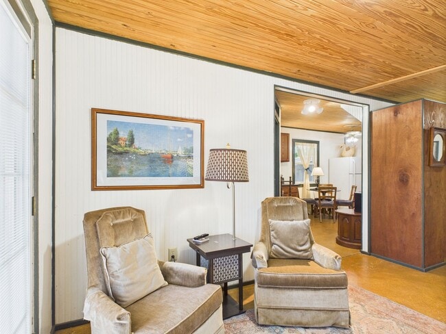 Photo - Charming Studio with Large Bathroom, Cute Kitchen & Private Fenced Yard