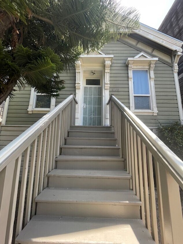 1/2 Off First Month's Rent, 3Bdrm, 1Bath - 1/2 Off First Month's Rent, 3Bdrm, 1Bath