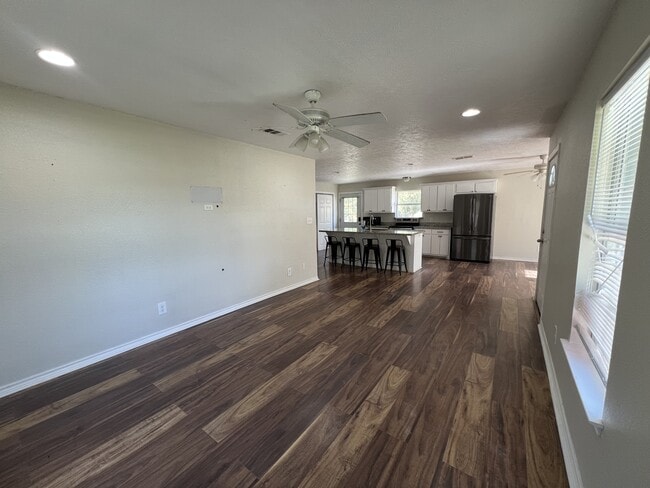 Photo - 664 W Tram Rd