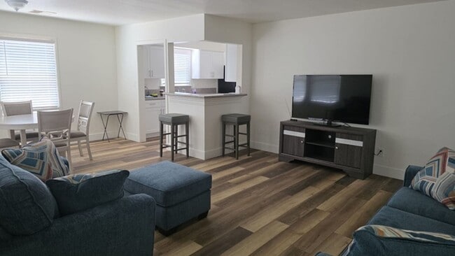 Photo - 351 Cypress St