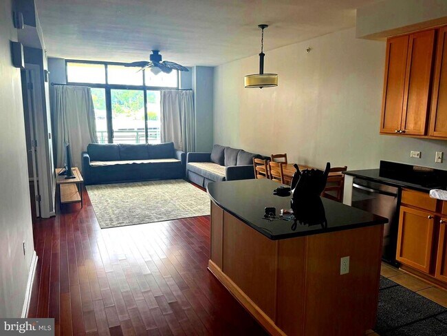 Photo - 2720 S Arlington Mill Dr Unit 706
