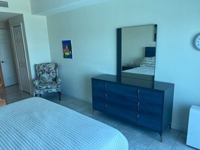 Photo - 2 Oceans West Blvd Unit #1609