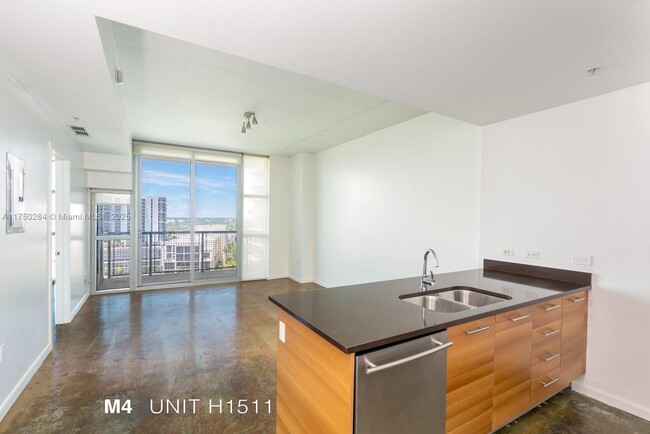 Photo - 3301 NE 1st Ave Unidad # H1511 Rental